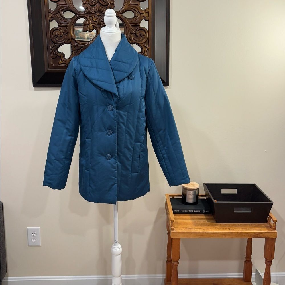 Dennis by Dennis Basso Navy/teal coat.